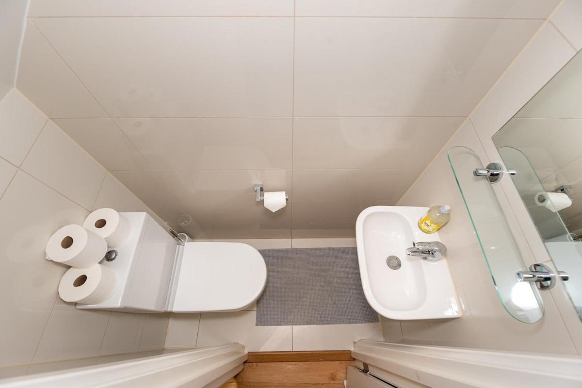 Apartment 3 Bedroom With Private Terrace In Pimlico, Westminster, Victoria *