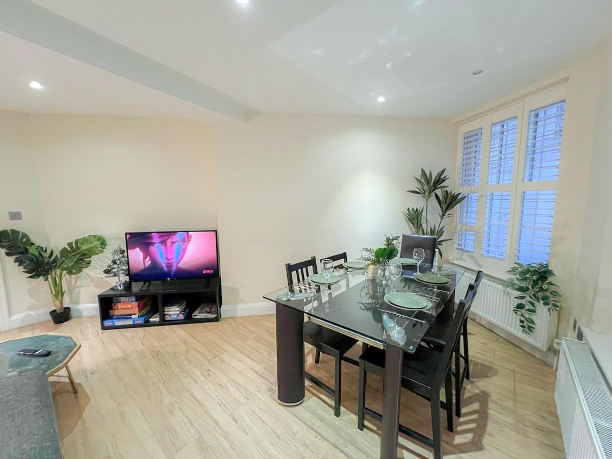 3 Bedroom With Private Terrace In Pimlico, Westminster, Victoria * London
