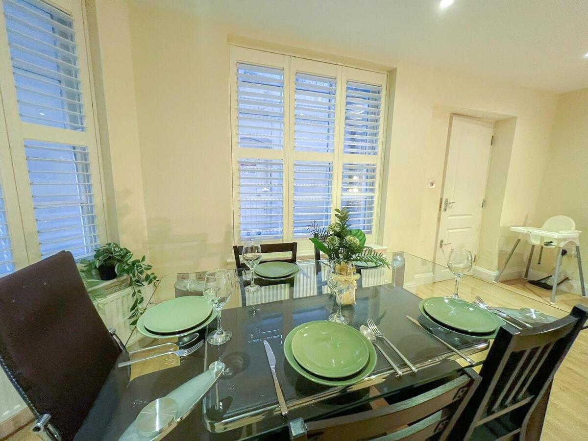 3 Bedroom With Private Terrace In Pimlico, Westminster, Victoria *